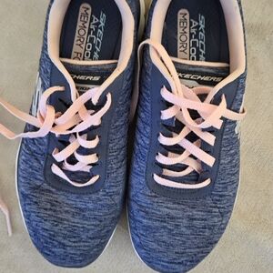 Skechers Women's Blue Sneakers with Pink Laces 6.5